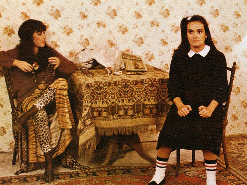 ASİYE NASIL KURTULUR